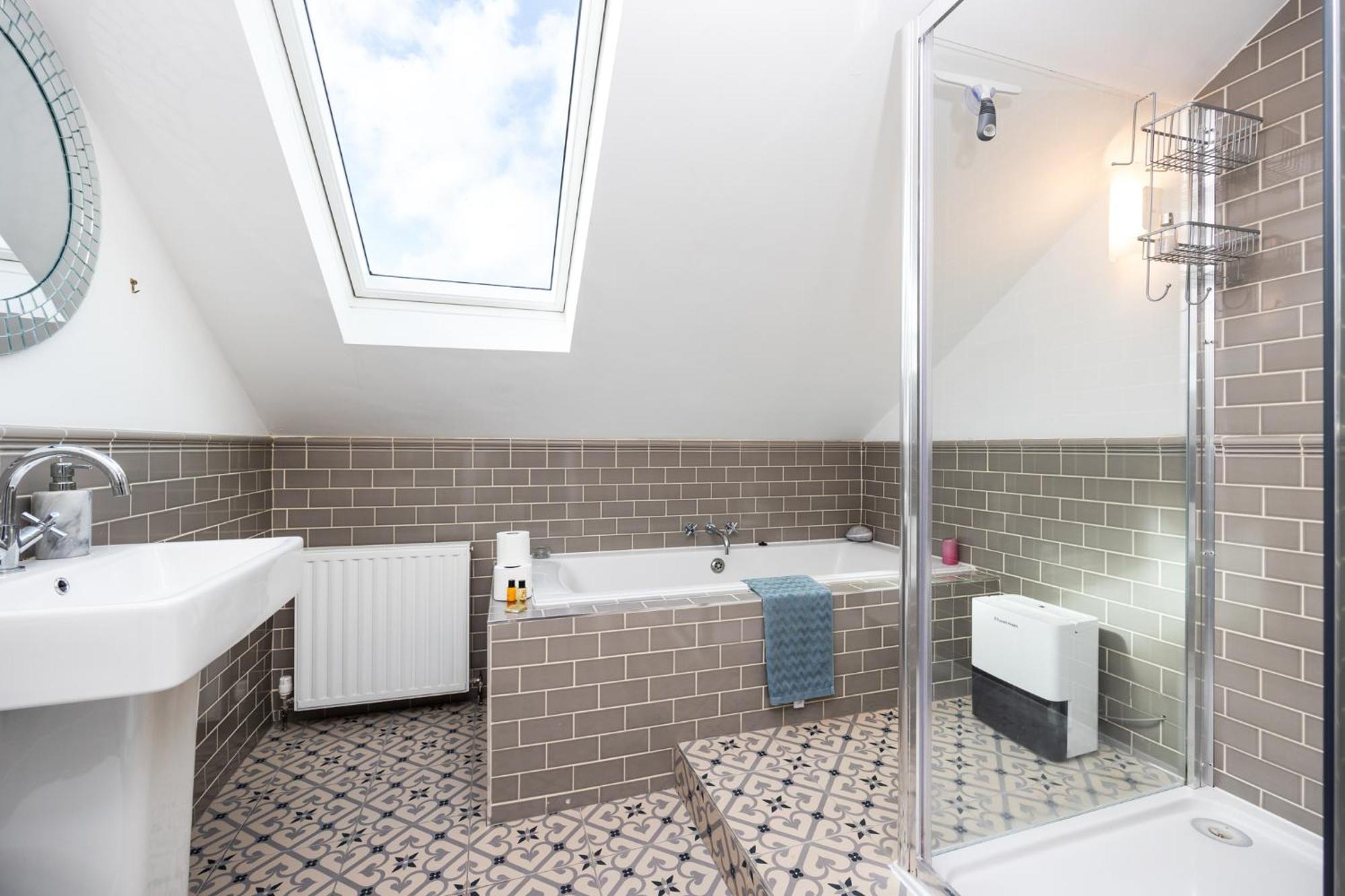 Charming Victorian 3Bd Townhouse With Free Parking Apartment Dublin Bagian luar foto